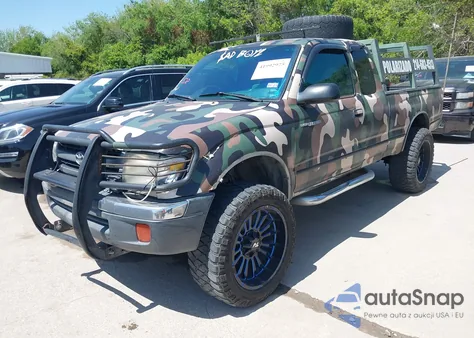 2000 Toyota Tacoma Prerunner V6 from USA, damaged, VIN 5TESN92N9YZ698255